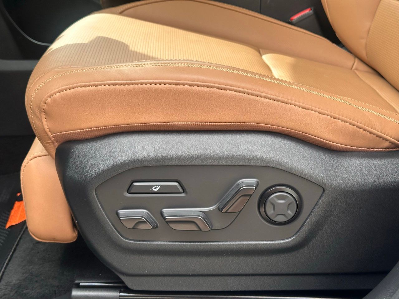 Certified Used 2026 Rockwood Green Hyundai Calligraphy image 34