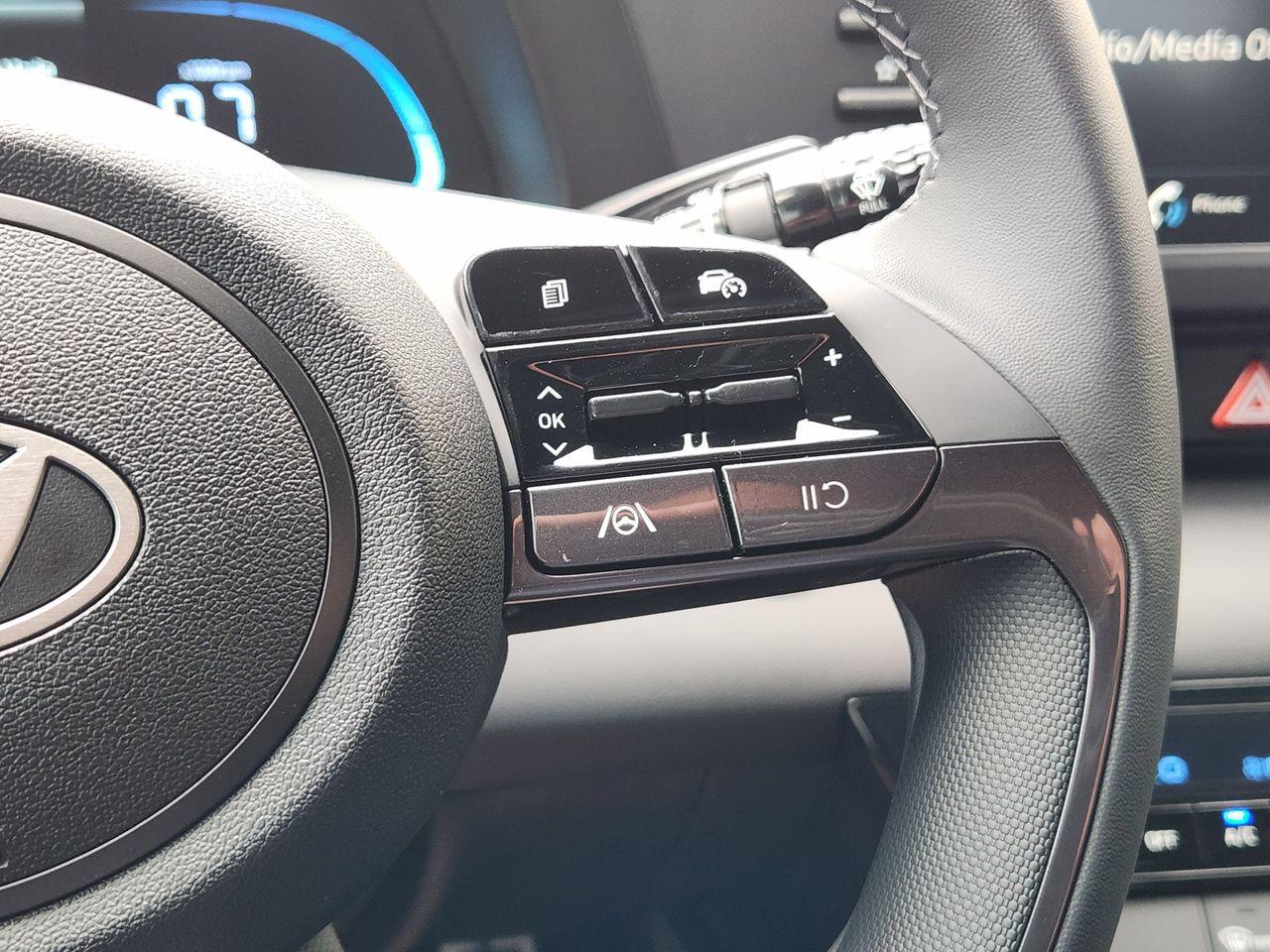 New 2026 W6H White Hyundai SEL Sport image 27