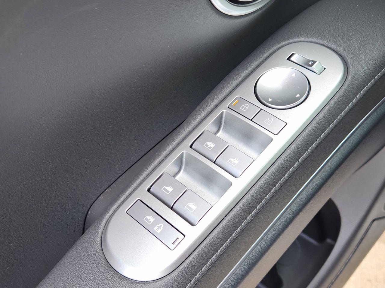 New 2026 WC9 White Hyundai SEL AWD image 23