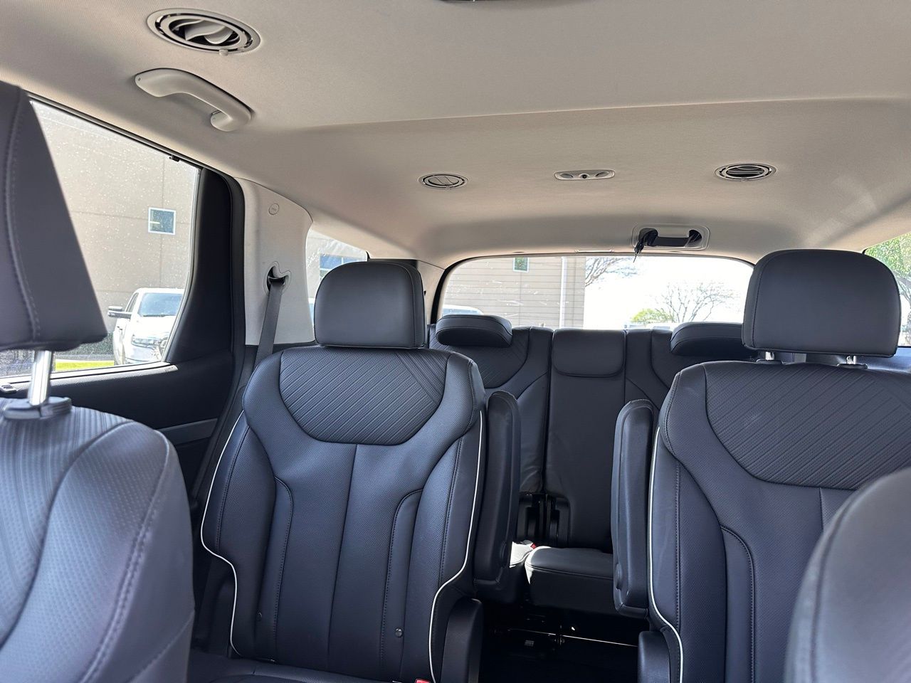 Used 2024 Hyper White Hyundai XRT image 18