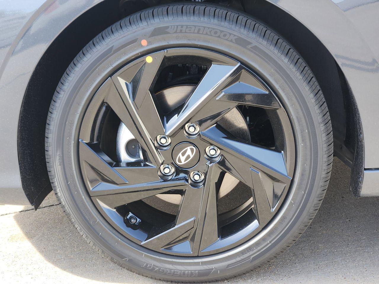 New 2026 PE2 Gray Hyundai SEL Sport Premium image 7