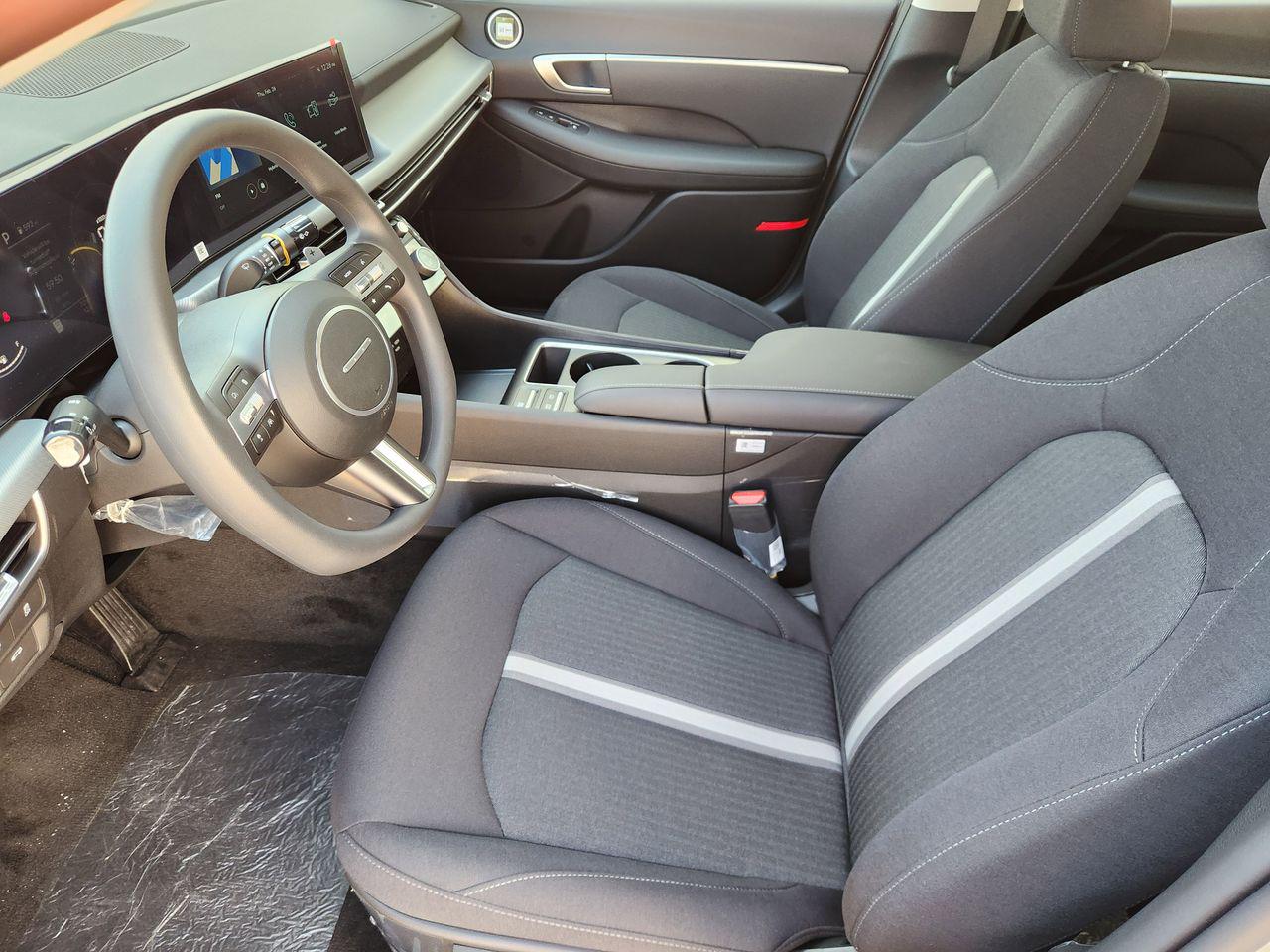 New 2026 T4A Silver Hyundai Blue image 25