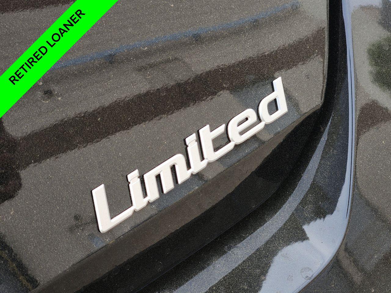 New 2026 Abyss Black Hyundai Limited image 10