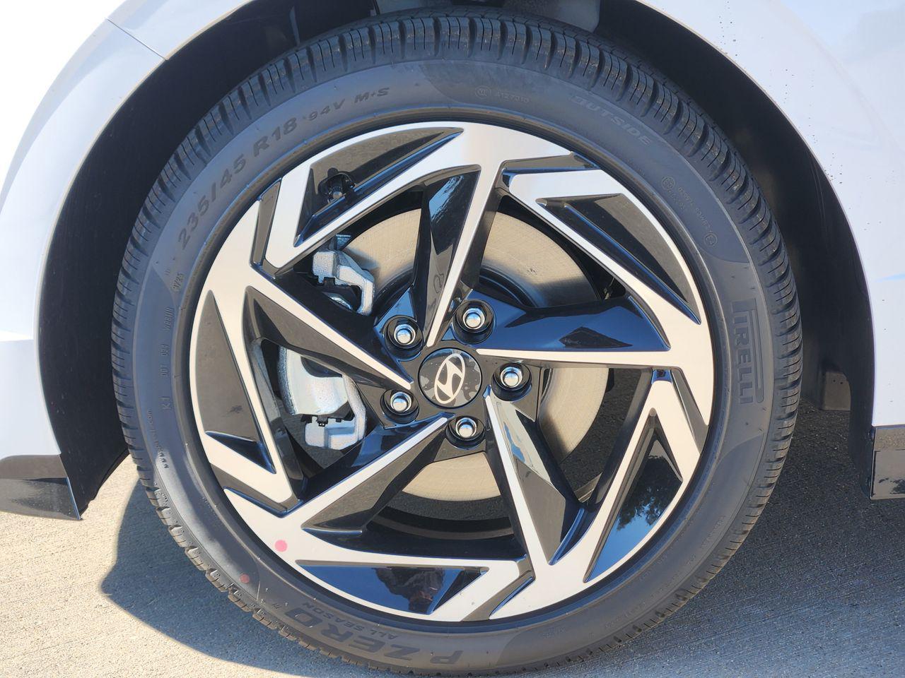 New 2026 Serenity White Hyundai SEL Sport image 7
