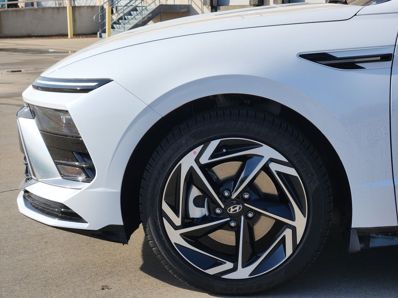 New 2026 W6H White Hyundai SEL Sport image 6