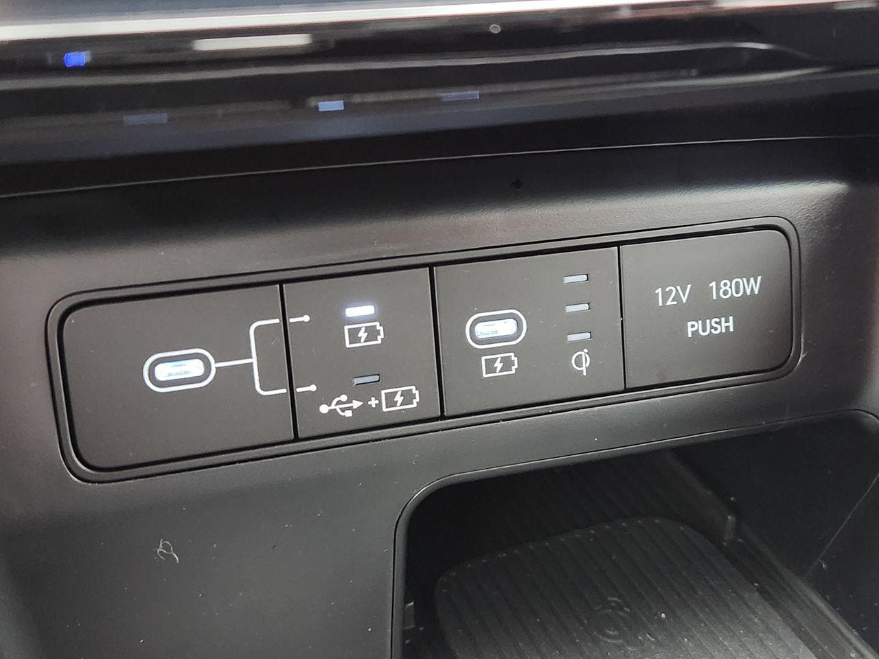New 2026 Phantom Black Hyundai XRT image 18
