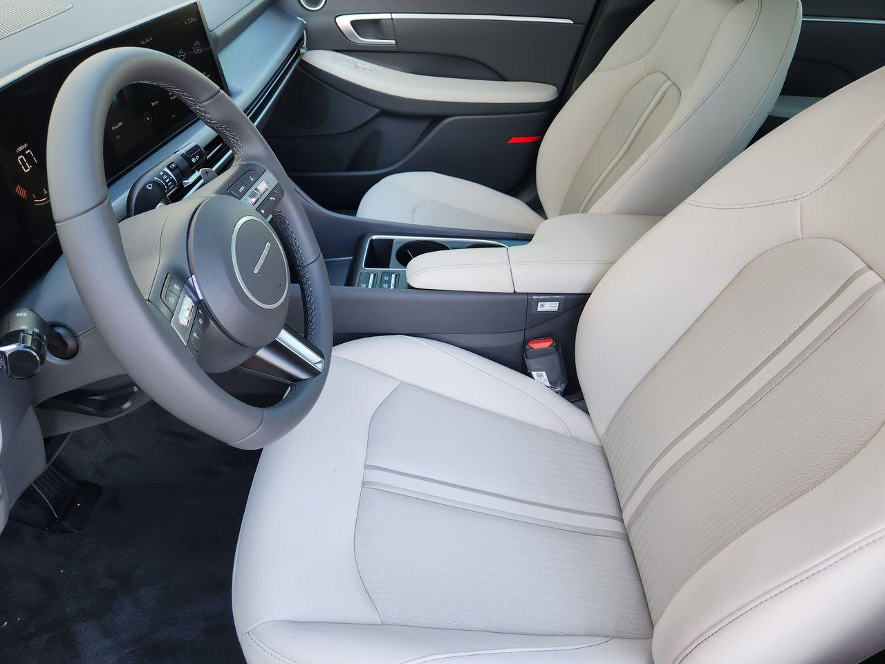 New 2026 Abyss Black Hyundai SEL Sport image 10