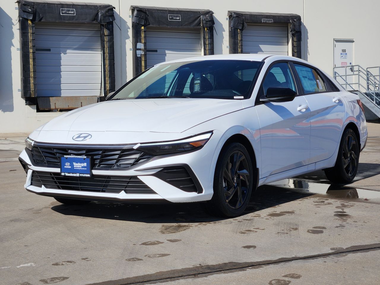 New 2026 W6H White Hyundai SEL Sport image 2