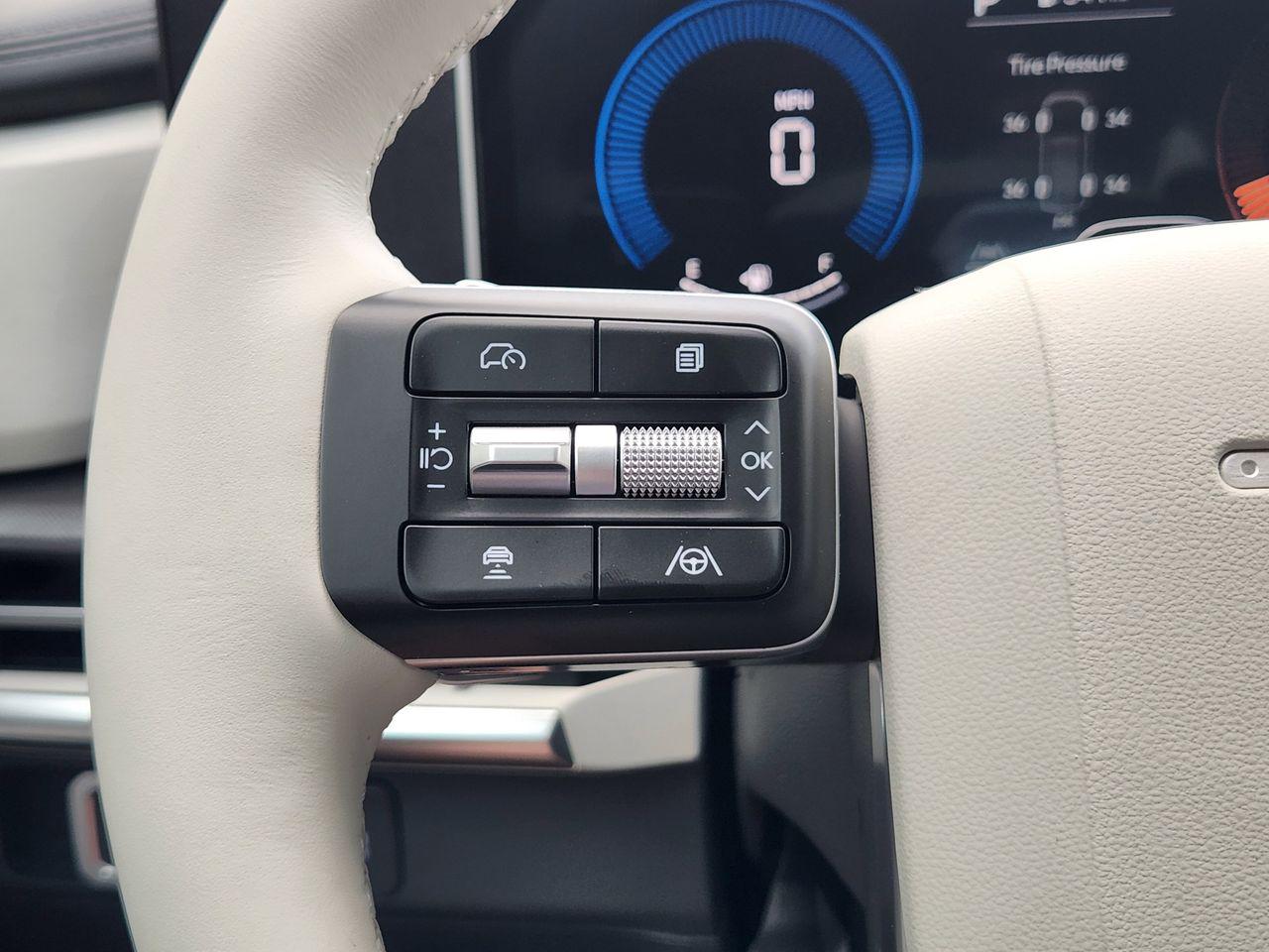 New 2026 W6H White Hyundai SEL FWD image 25