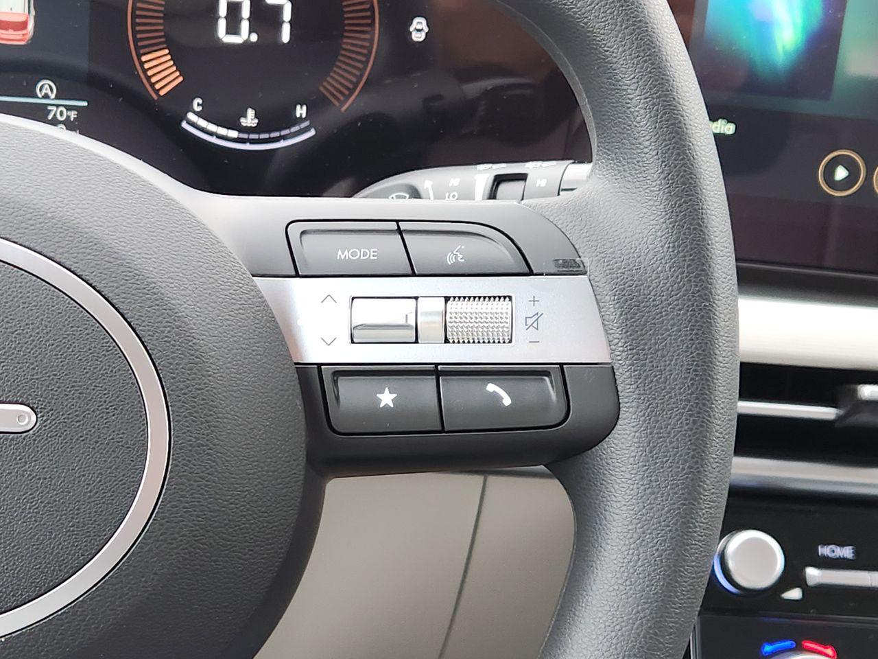 New 2026 WG2 Green Hyundai SEL FWD image 26