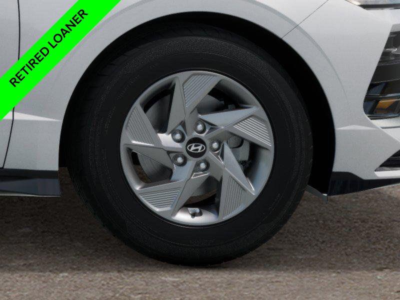 New 2025 W6H White Hyundai SE image 9