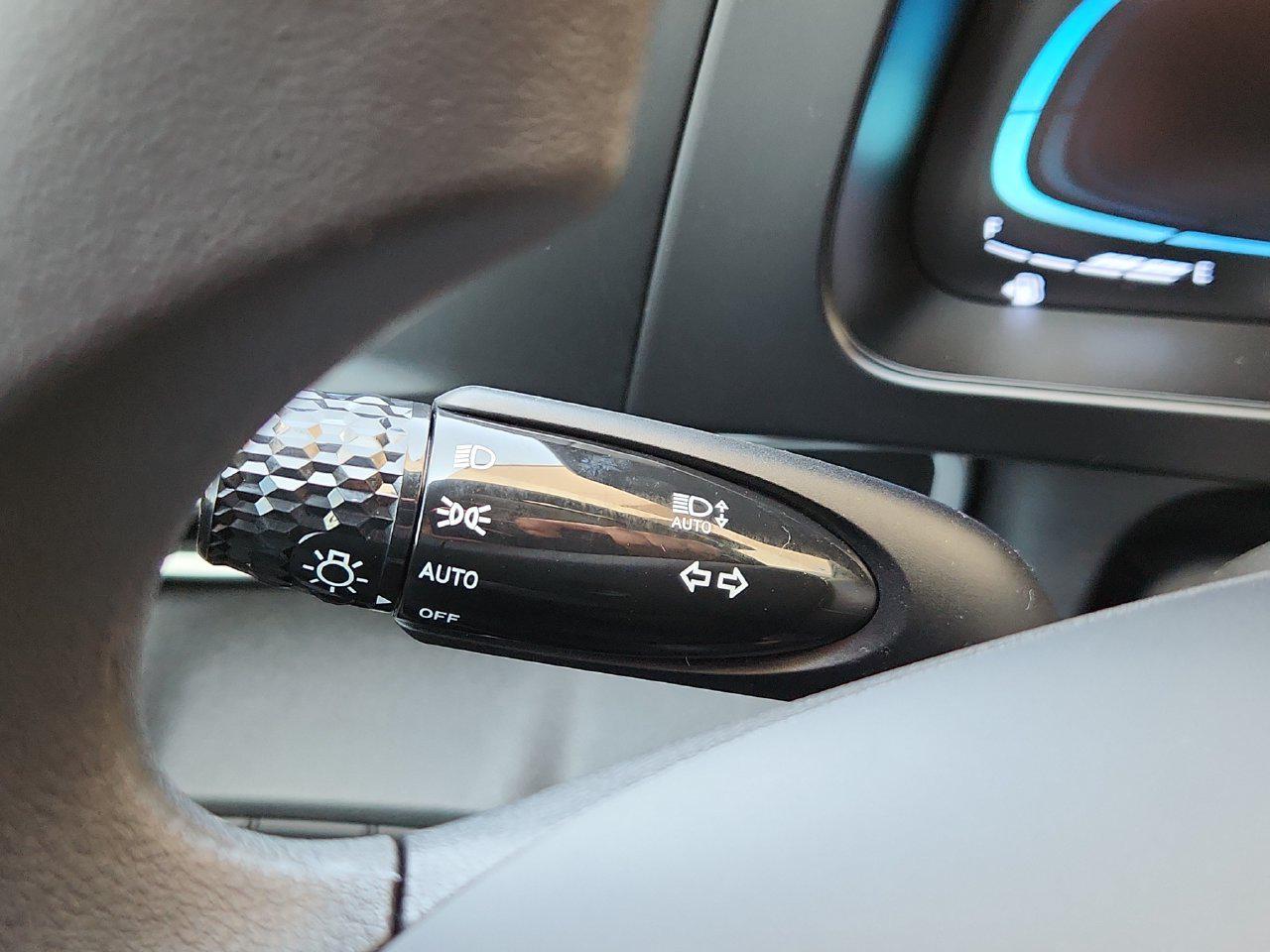 New 2026 Abyss Black Hyundai SE image 30
