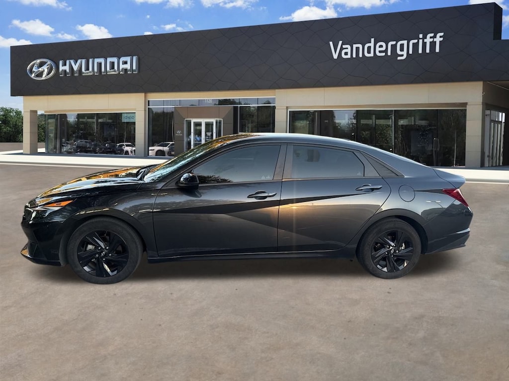 Used 2023 Hyundai Elantra SEL Sedan