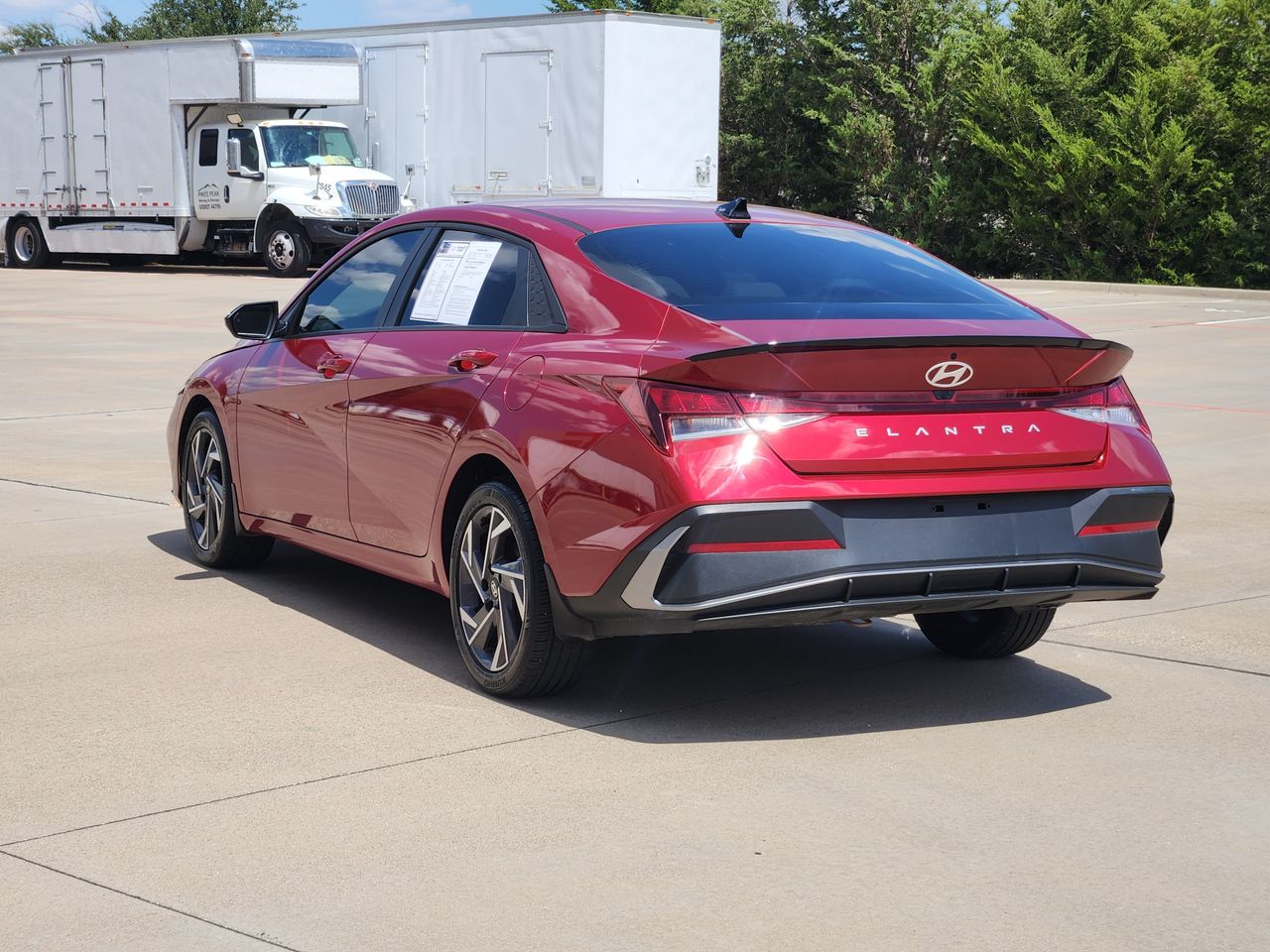 Used 2025 Ultimate Red Hyundai SEL Sport image 3