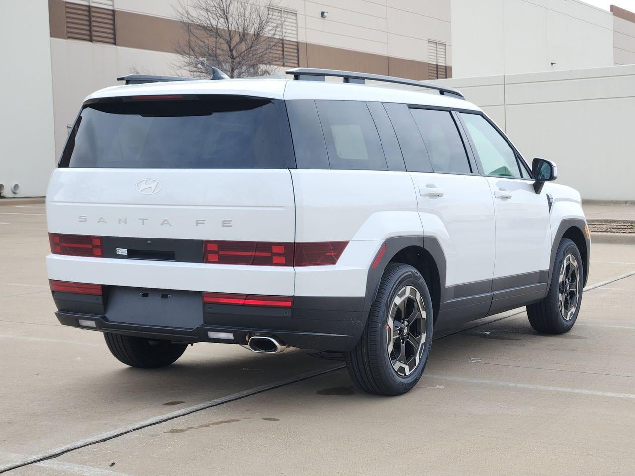 New 2026 W6H White Hyundai SEL FWD image 4