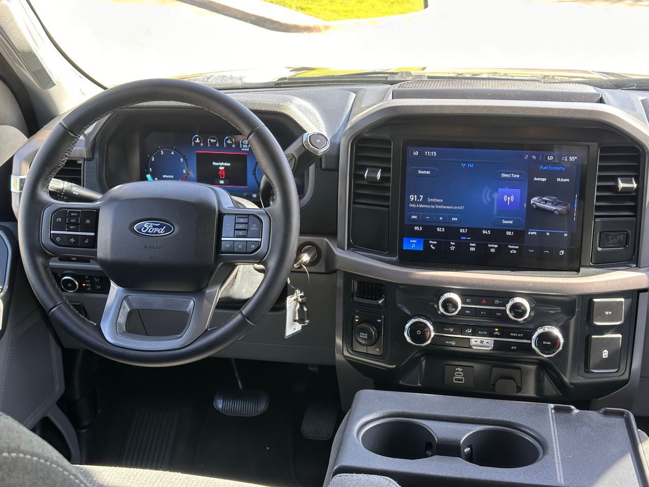 Used 2025 Harbor Gray Metallic Ford XLT image 18