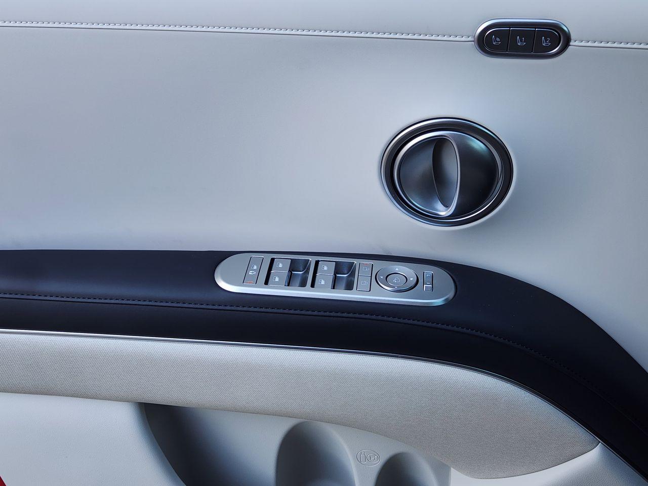 New 2026 Titan Charcoal Pearl Hyundai Calligraphy FWD image 21