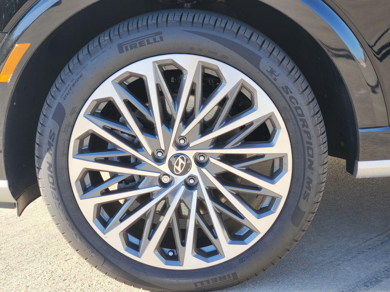 New 2026 Abyss Black Pearl Hyundai Calligraphy image 7