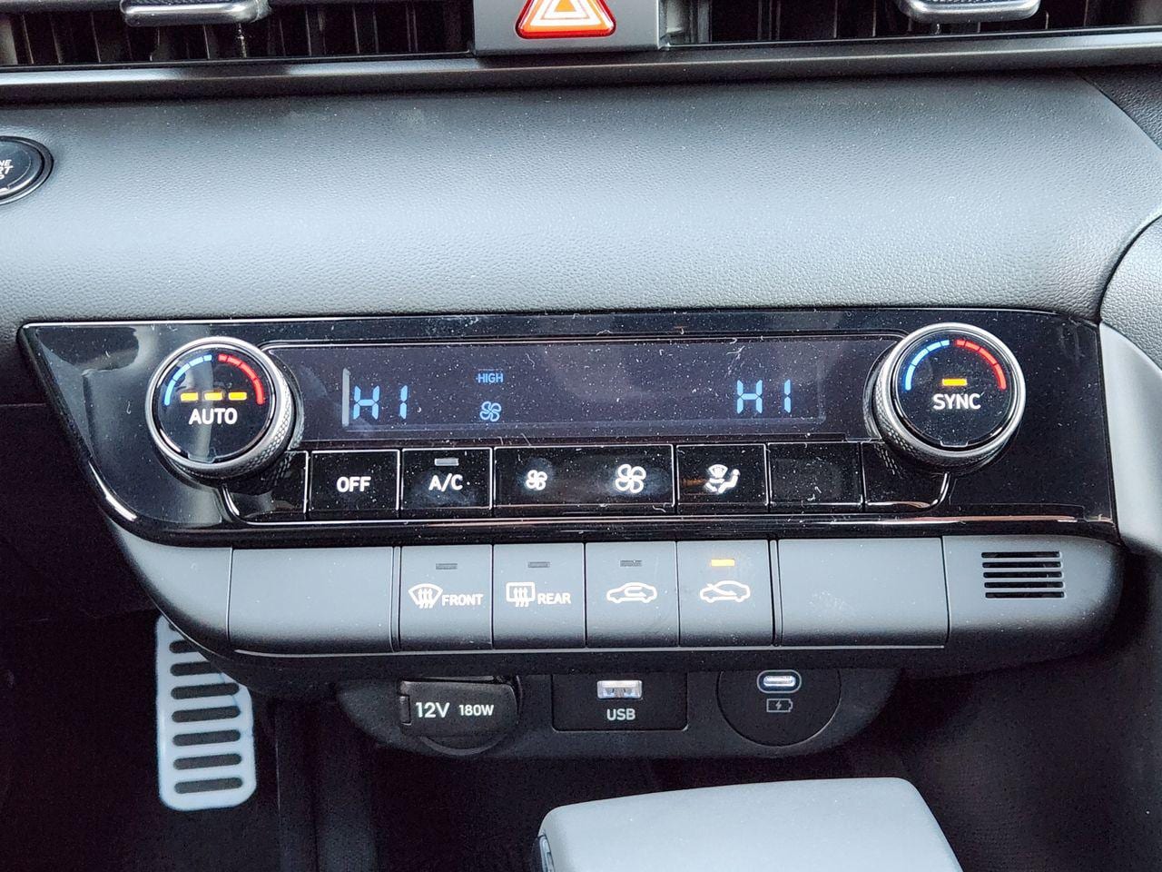 New 2026 M6T Hyundai SEL Sport image 14