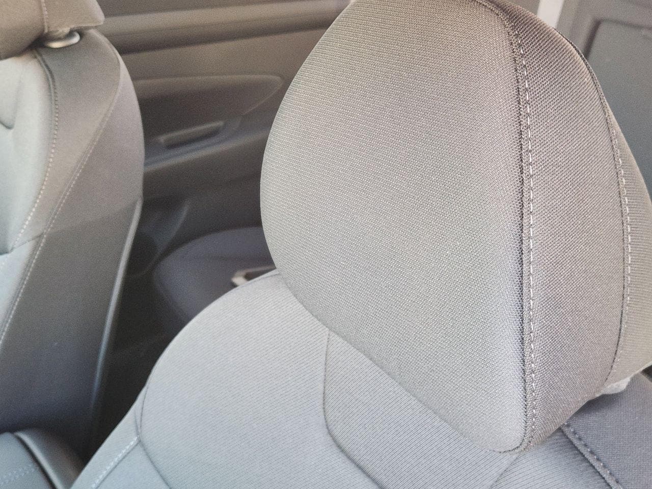 New 2026 R2T Silver Hyundai SEL FWD image 11