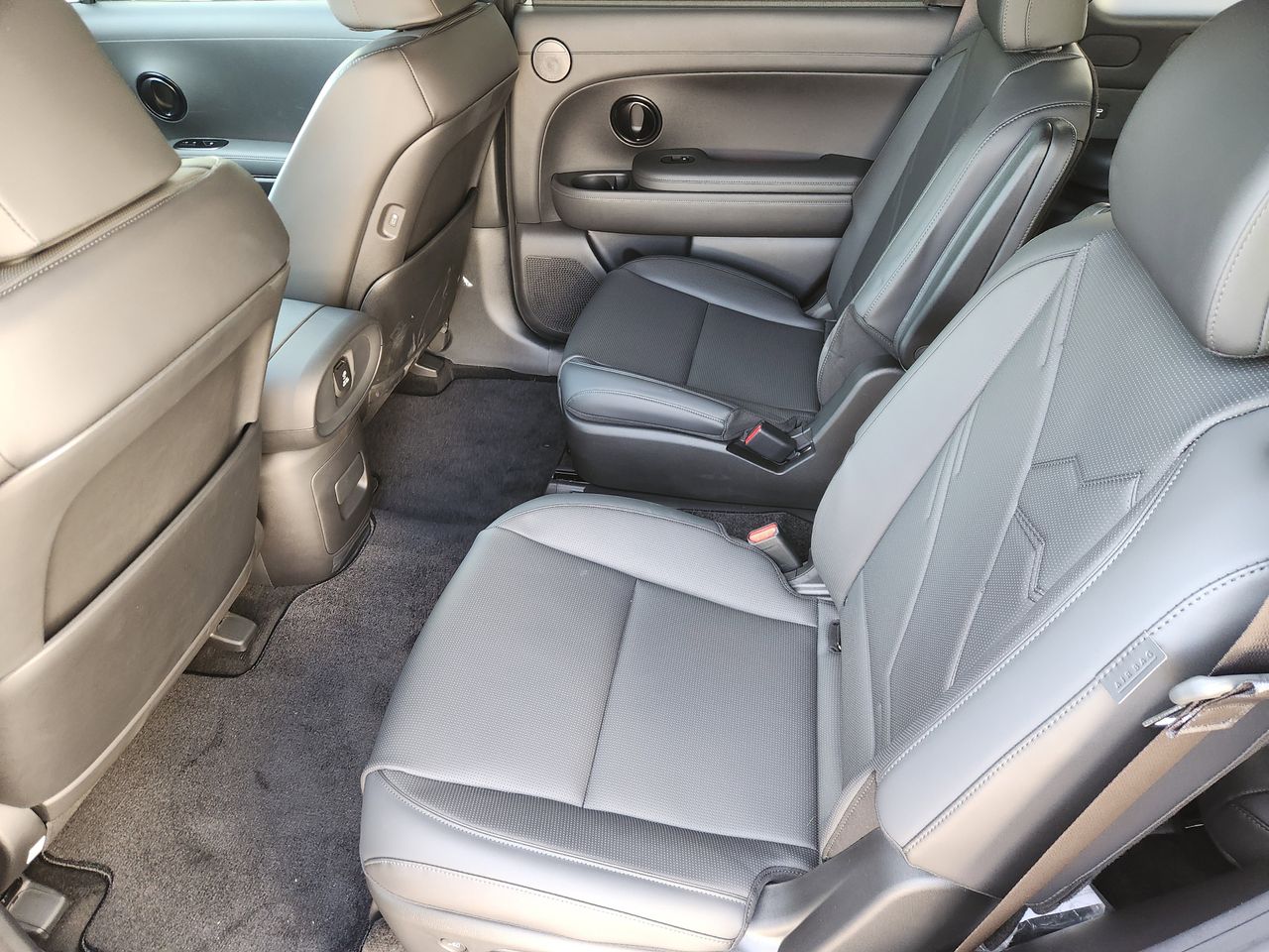 New 2026 PE2 Gray Hyundai XRT Pro image 28