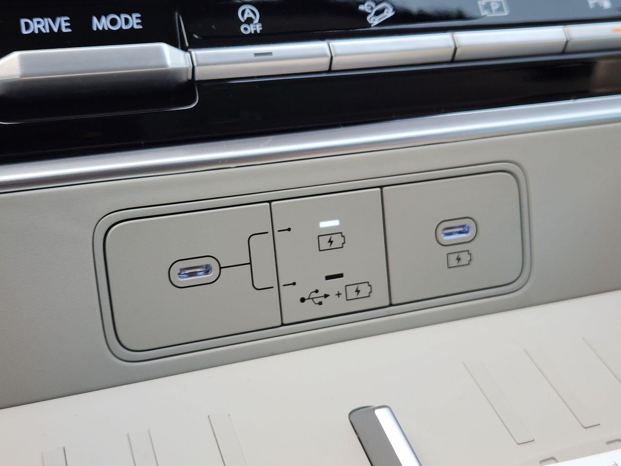 New 2027 Serenity White Hyundai SE FWD image 17