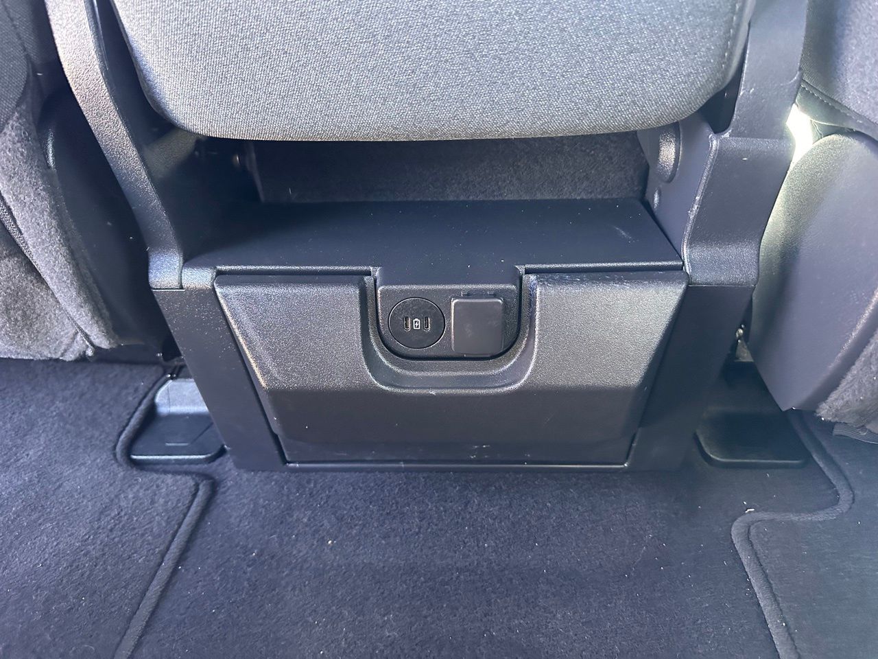 Used 2025 Harbor Gray Metallic Ford XLT image 20