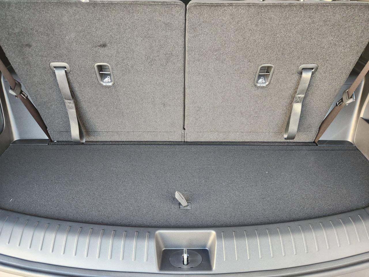 New 2026 W6H White Hyundai SE FWD image 31