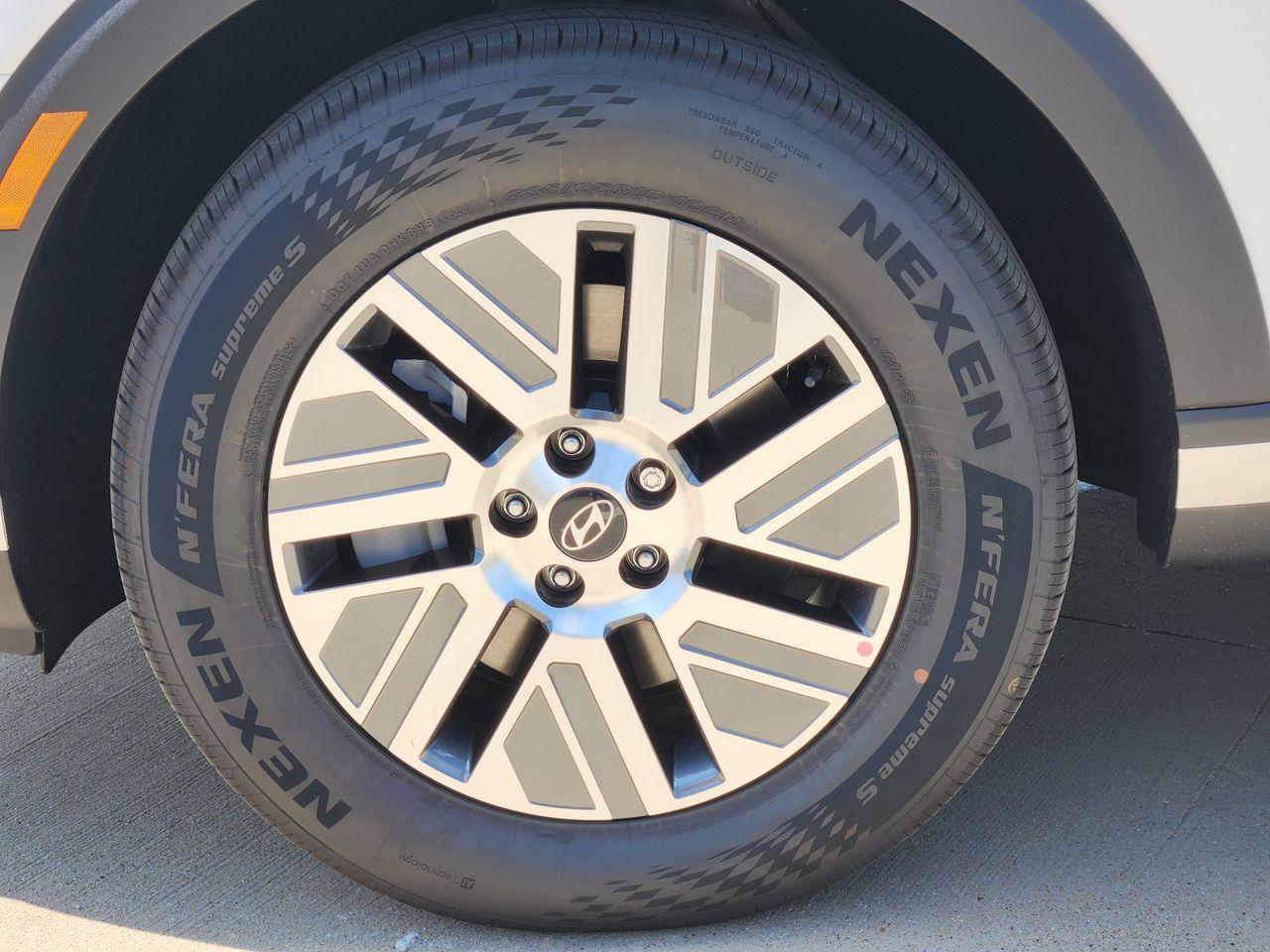 New 2027 Creamy White Pearl Hyundai Blue SEL 7P image 7