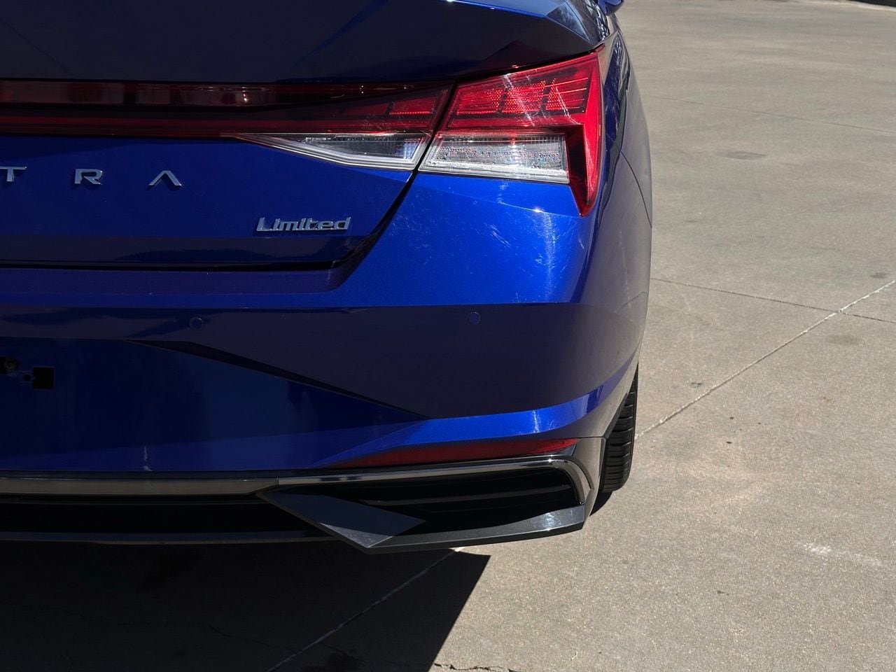 Used 2023 Intense Blue Hyundai Limited image 13
