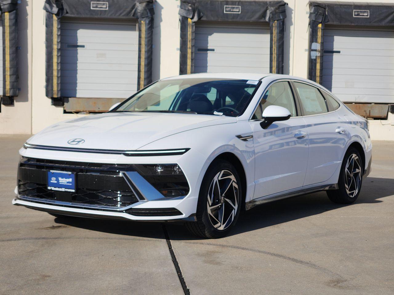 New 2026 Serenity White Hyundai SEL Sport image 2