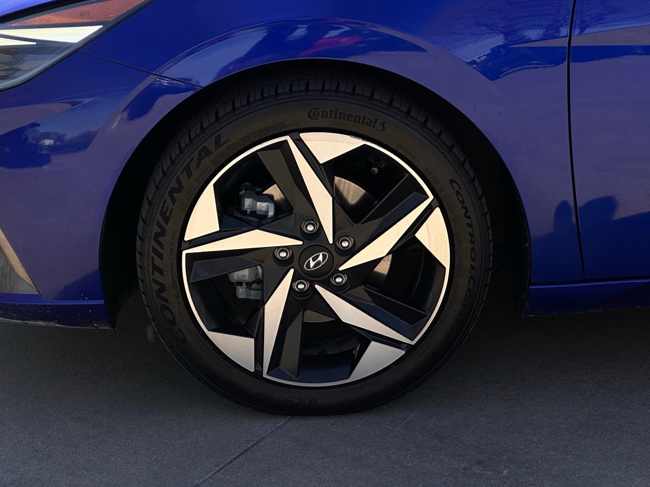 Used 2023 Intense Blue Hyundai Limited image 11