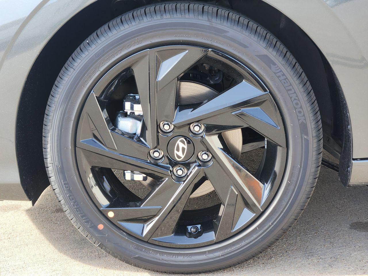 New 2026 A5G Gray Hyundai SEL Sport Premium image 7