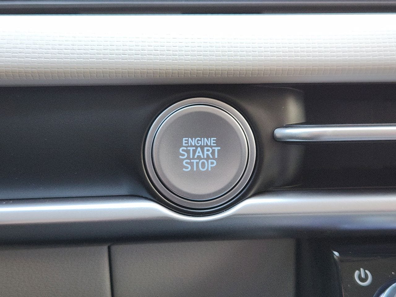 New 2026 W6H White Hyundai SEL FWD image 16