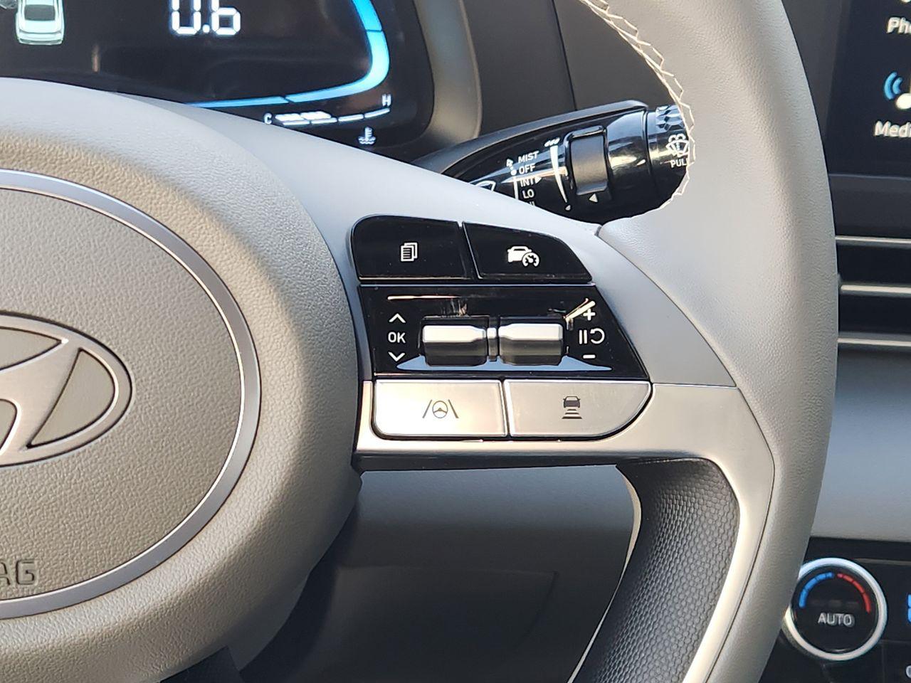 New 2026 A5G Gray Hyundai SEL Sport Premium image 28