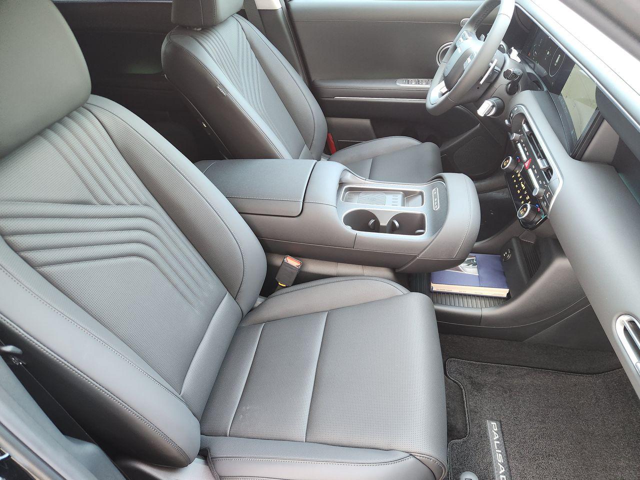New 2027 Abyss Black Pearl Hyundai Blue SEL Premium 7P image 11