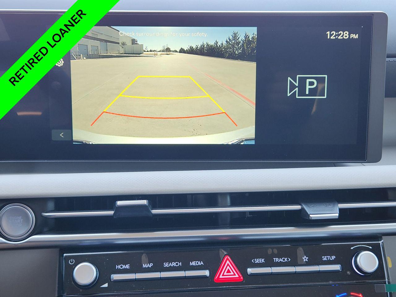 New 2025 Shimmering Silver Hyundai SEL FWD image 16