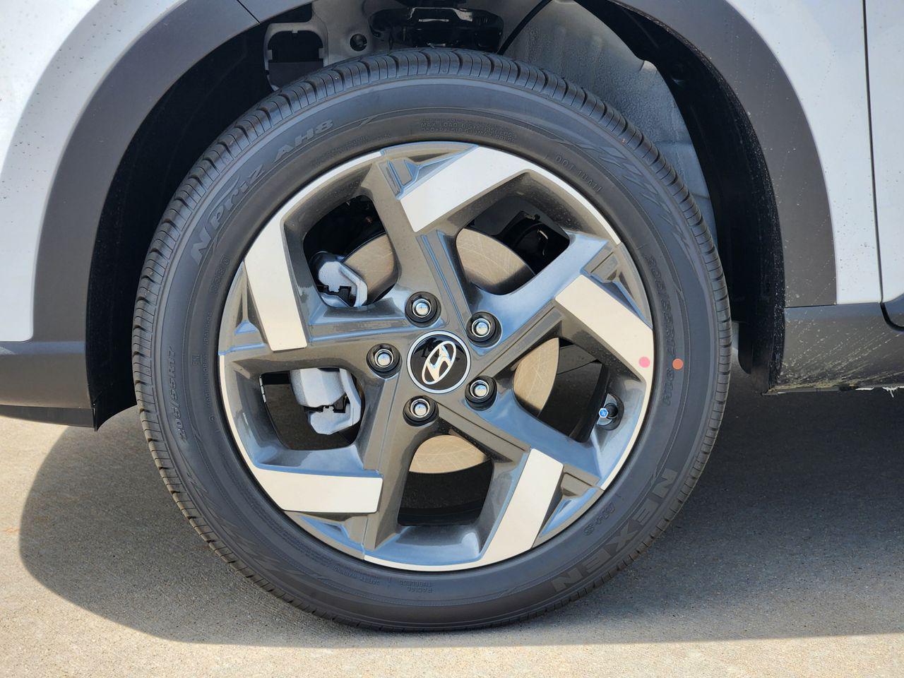 New 2026 SAW White Hyundai SEL image 9