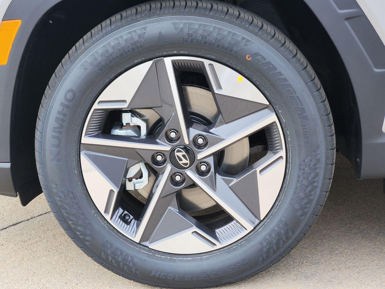 New 2026 R2T Silver Hyundai SEL FWD image 7