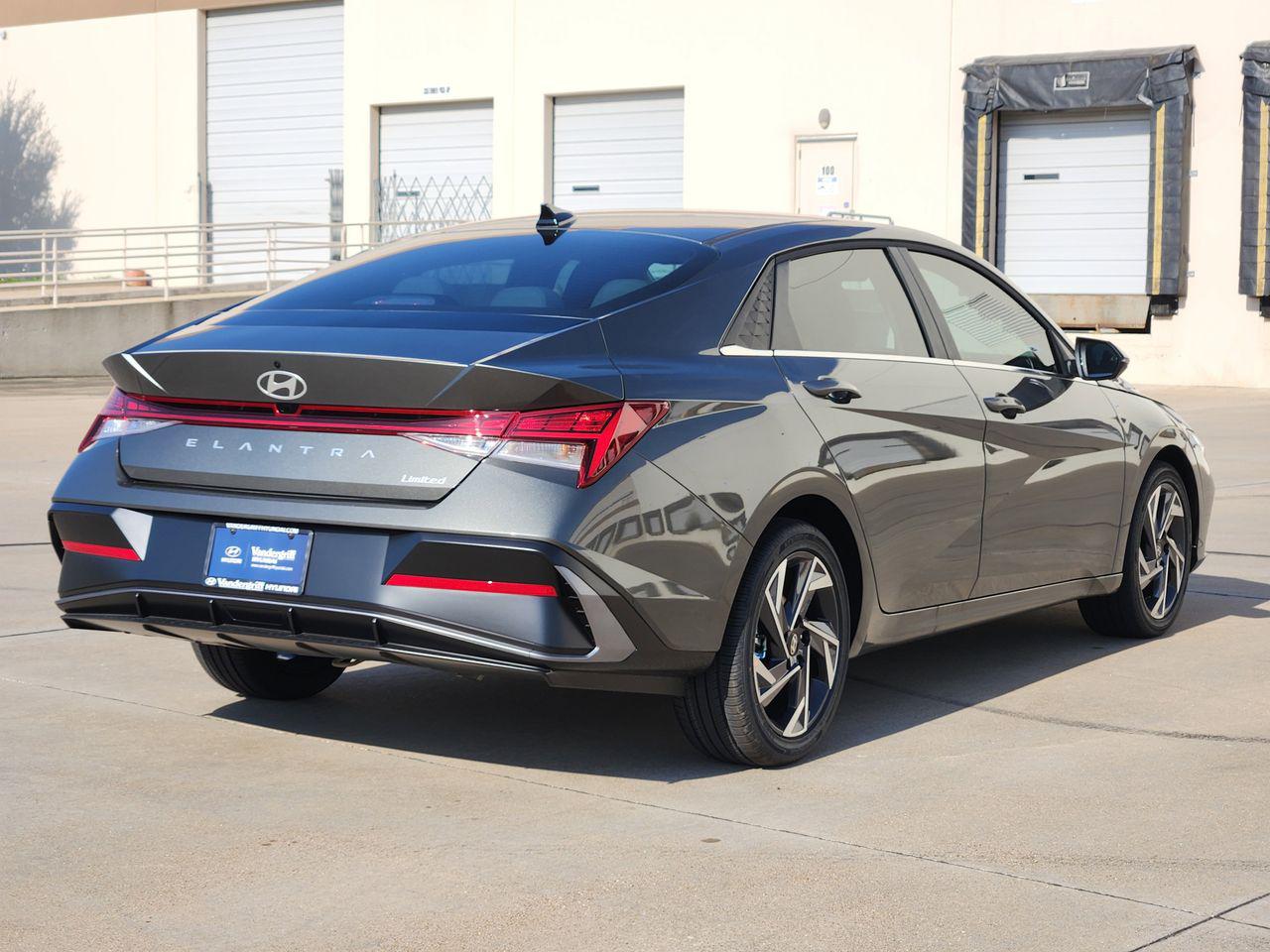 New 2026 Amazon Gray Hyundai Limited image 4