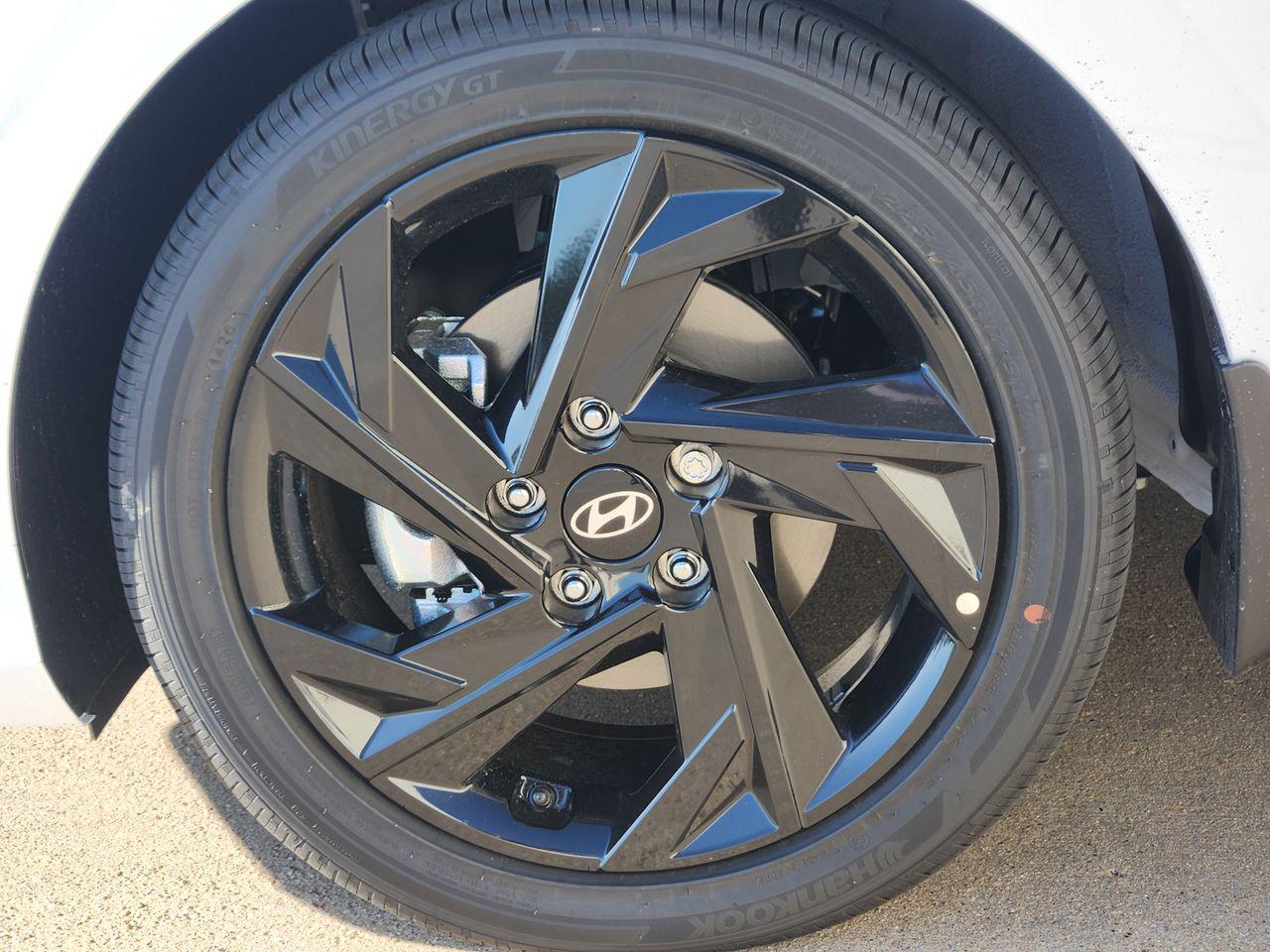 New 2026 Serenity White Hyundai SEL Sport image 7