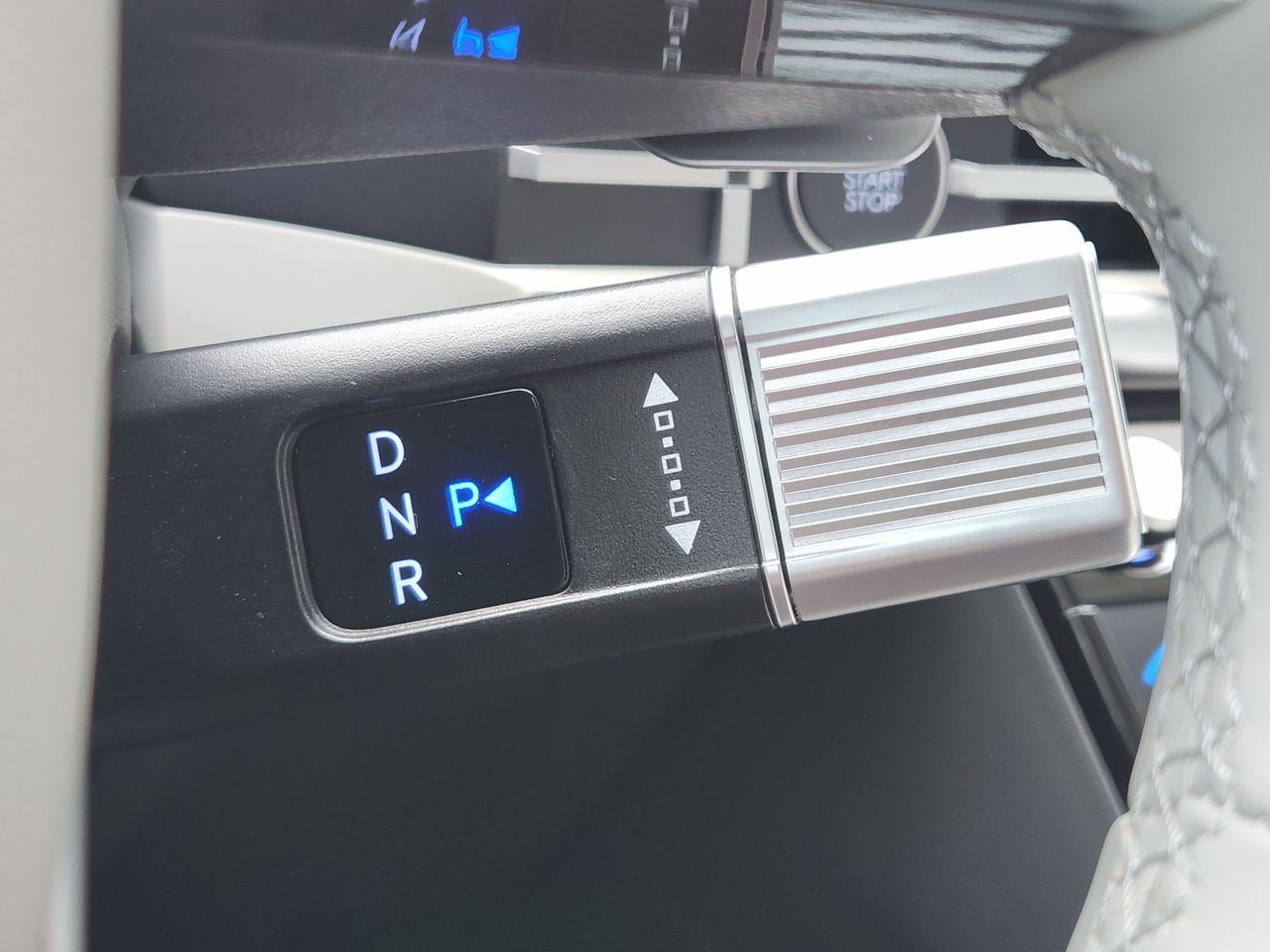 New 2026 Phantom Black Hyundai SEL FWD image 19