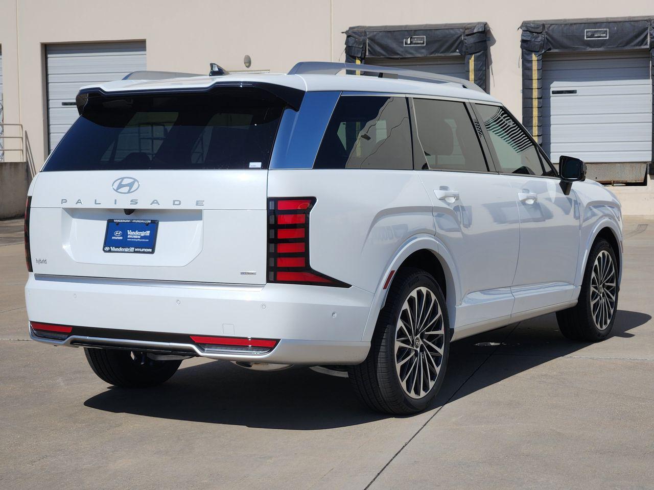 New 2027 Creamy White Pearl Hyundai Calligraphy image 4