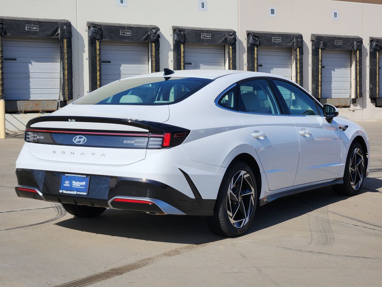 New 2026 W6H White Hyundai SEL Sport image 4