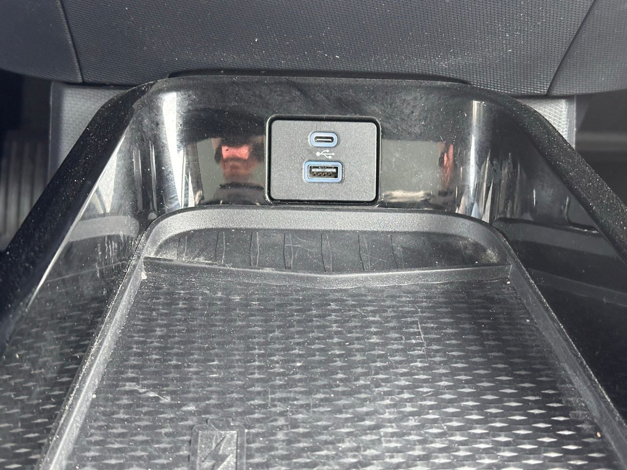 Used 2023 Rapid Red Tinted Ford Premium image 36