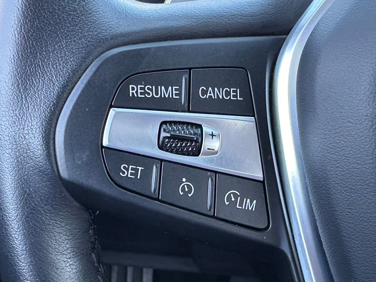 Used 2024 Mineral White Metallic BMW 430i xDrive image 27