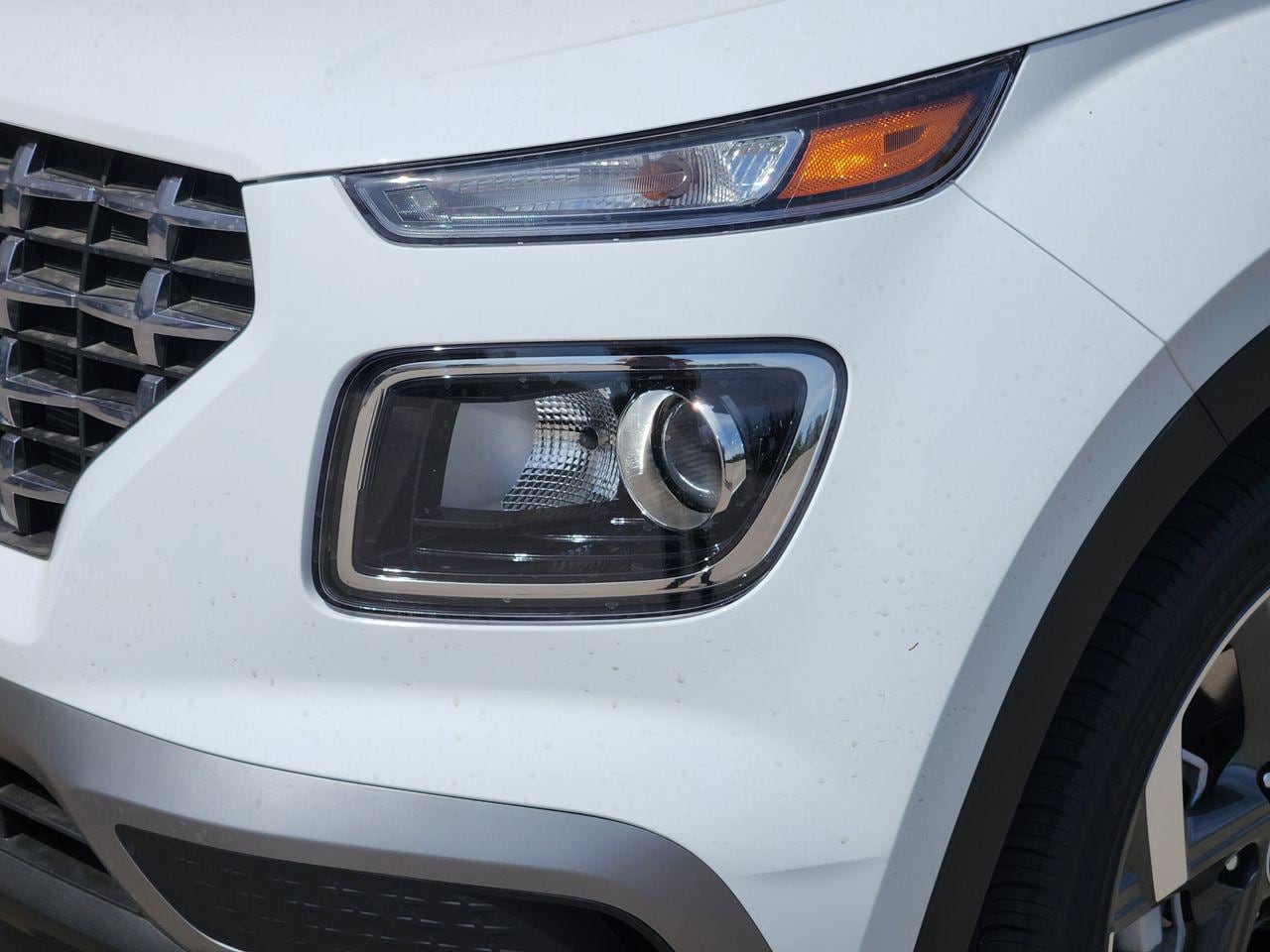 New 2026 SAW White Hyundai SEL image 6