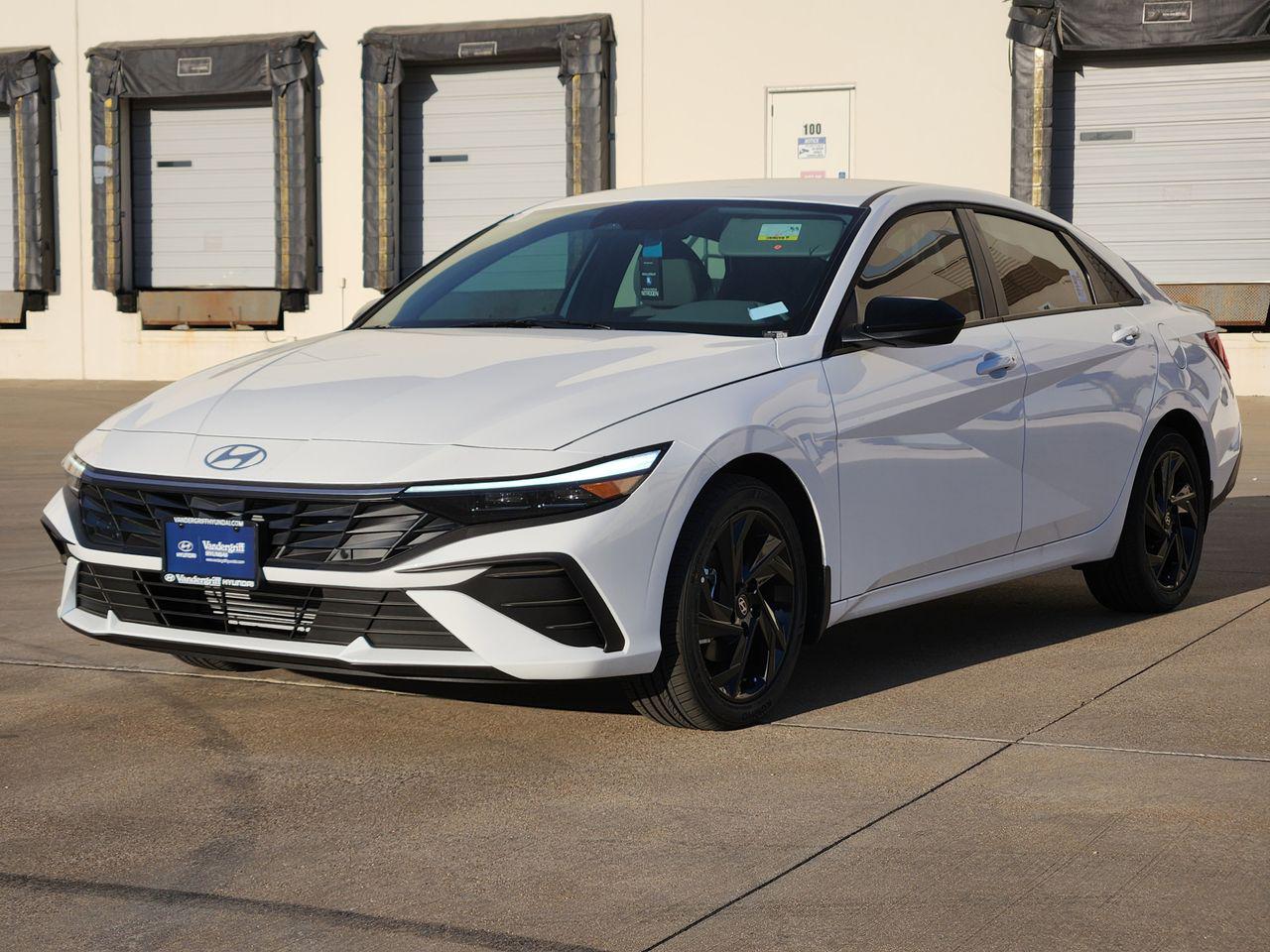 New 2026 W6H White Hyundai SEL Sport image 2