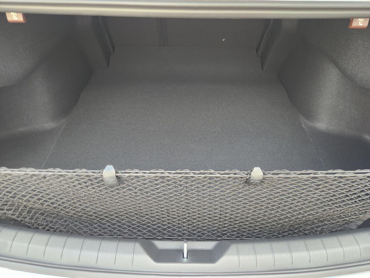 New 2026 W6H White Hyundai SEL Sport image 31