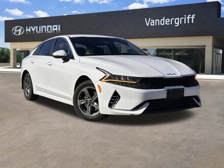 2022 Kia K5 LXS Sedan